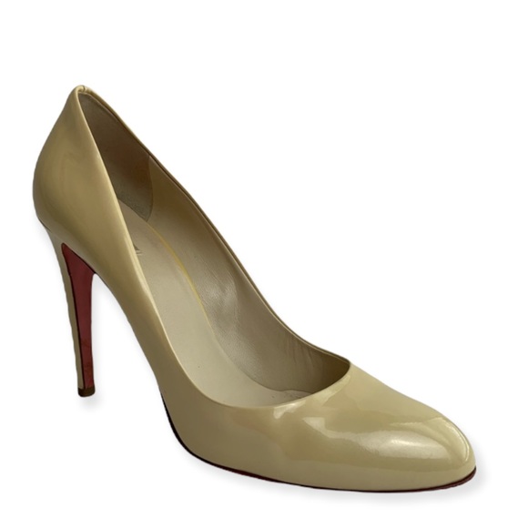 Miu Miu Shoes - Miu Miu • Patent Leather Pumps